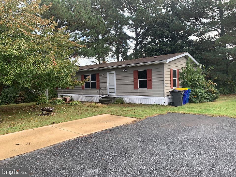 1st image of 32 Carriage Ln #18540