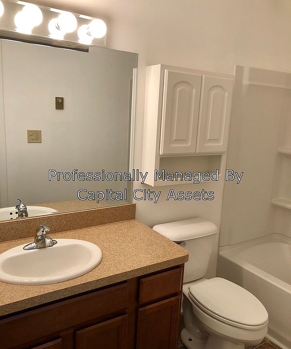 2nd image of 4415 Hull Rd APT 18