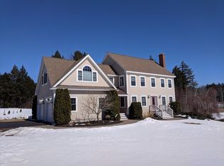 35 Taylor Ln, Gray, ME 04039