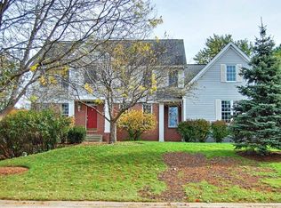 3016 Spruce Ter, Island Lake, IL 60042