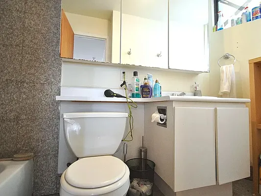 Rented by Compass | media 18