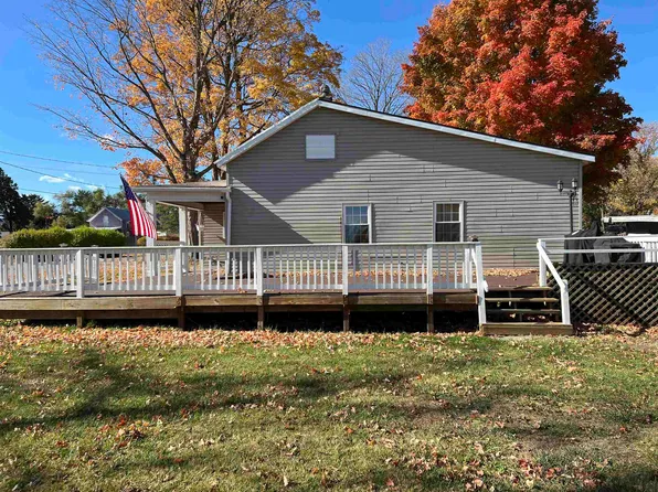 223 E Lasalle St, Crystal, MI 48818