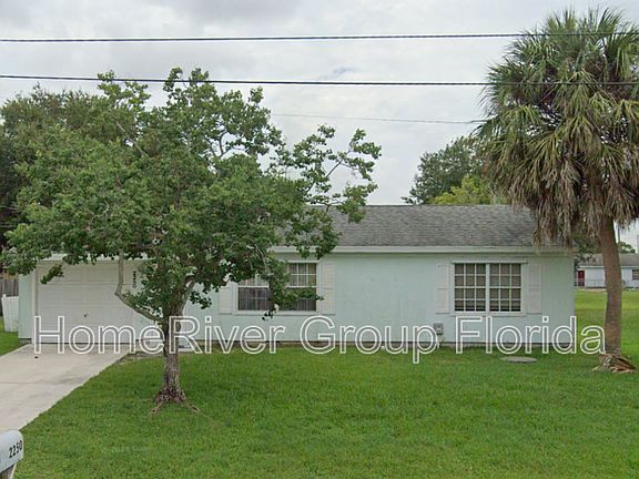 2nd image of 2250 SE Friendship St