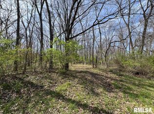 11 Flax Rd, Macomb, IL 61455