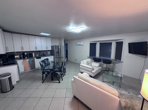 1061 W Roller Coaster Rd, Tucson, AZ 85704