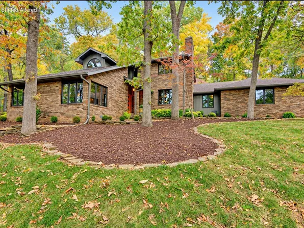 4915 E Royal Drive, Springfield, MO 65809