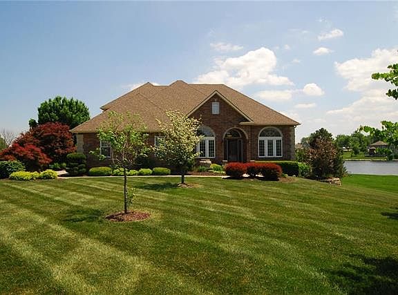 2nd image of 4811 N 130th St