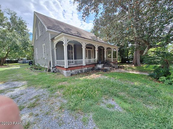2nd image of 213 Bank Ave