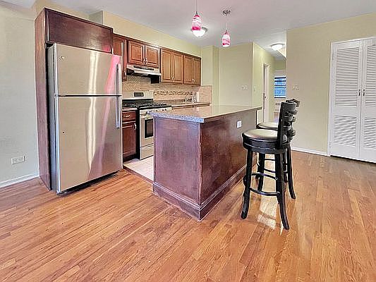 2nd image of 1362 E 87th St #1