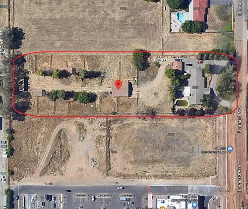 1806 Leonard Ave Photo 1