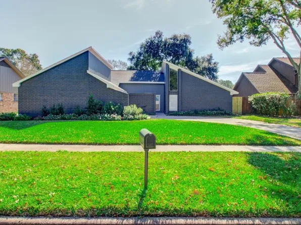 15623 Sandy Hill Dr, Houston, TX 77084