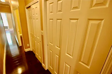 Rented by R New York