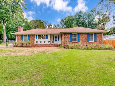 3514 Regents Park Ln, Greensboro, NC, 27455