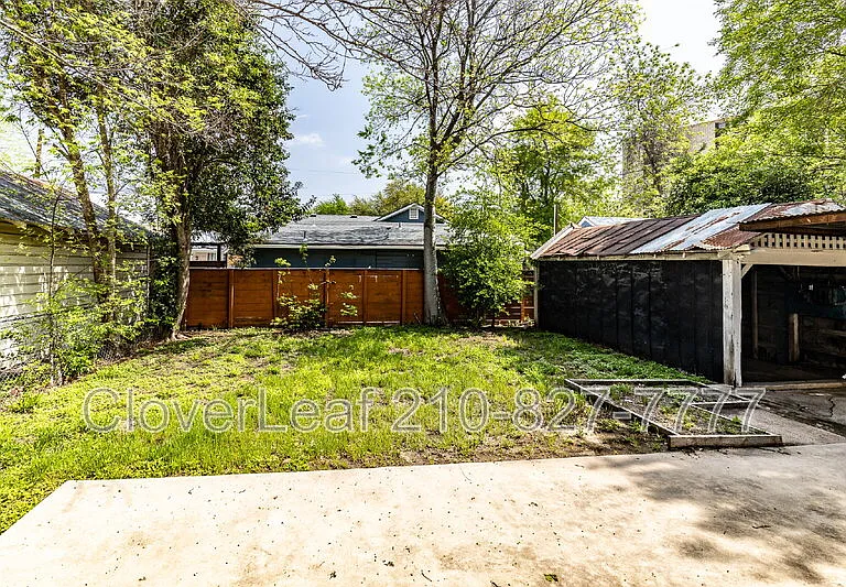 323 Barrera St — Photo 31