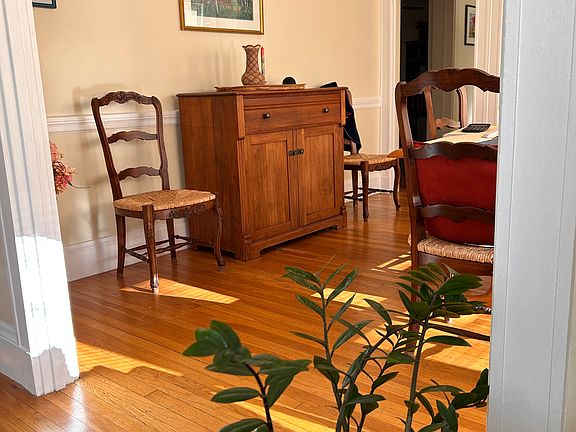 5th image of 224 Albion St Floor 1