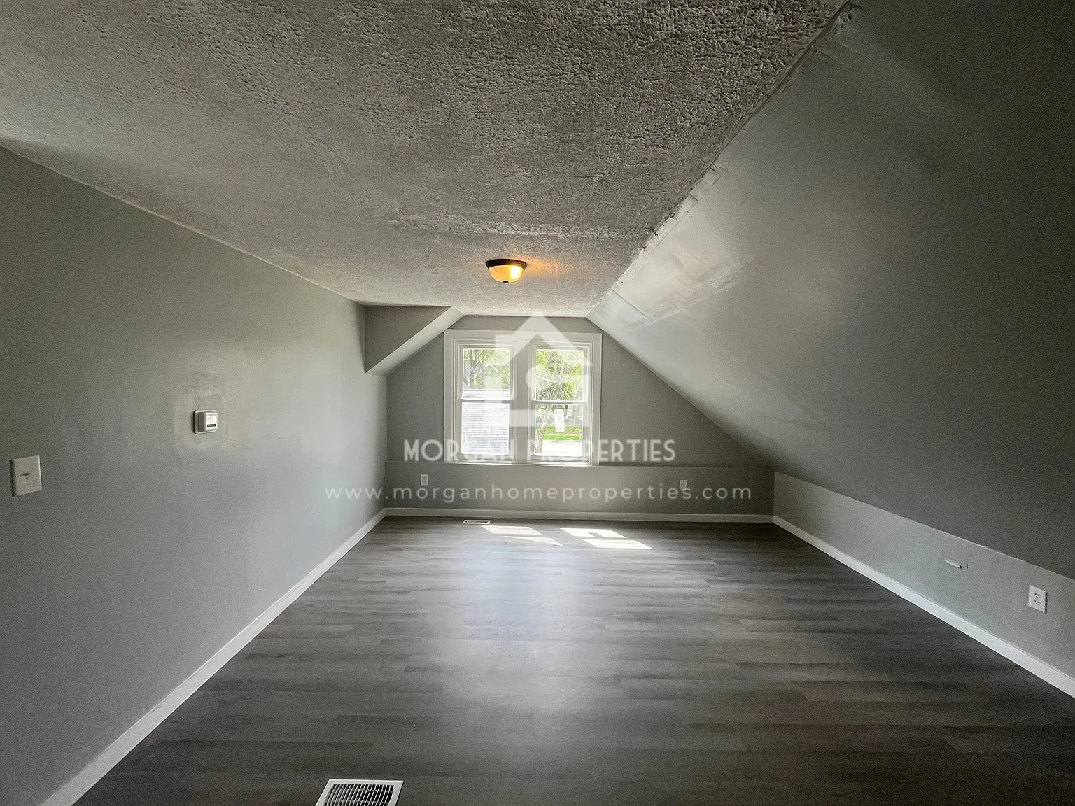 2208 Hendricks - 3 — Photo 2