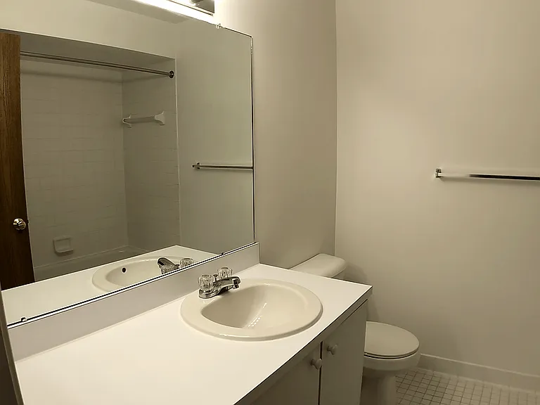 Prentiss Pointe Apartments — Photo 292