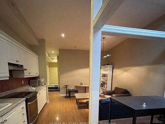 4th image of 243 Lippincott St