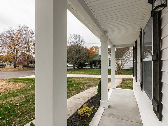 5th image of 2331 Centertree Dr