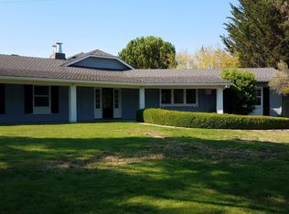 1701 Black Mountain Rd, Hillsborough, CA 94010