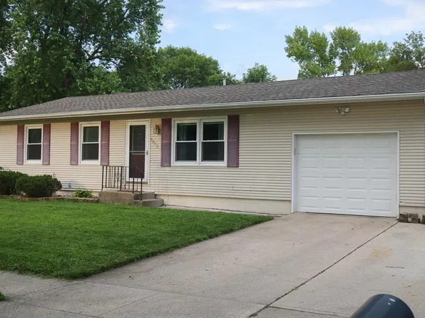 1213 N 31st St, Fort Dodge, IA 50501