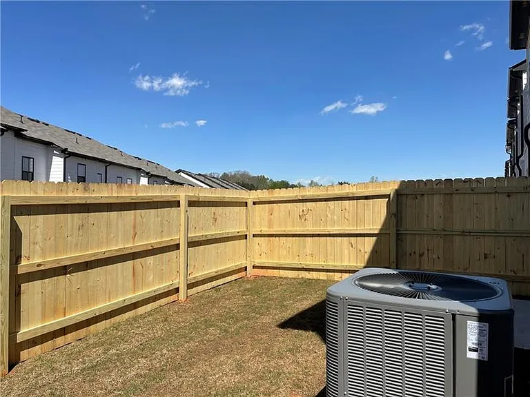 159 Auburn Run Ln — Photo 12