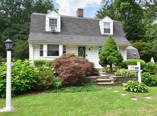 311 Old Kensico Rd, White Plains, NY 10607