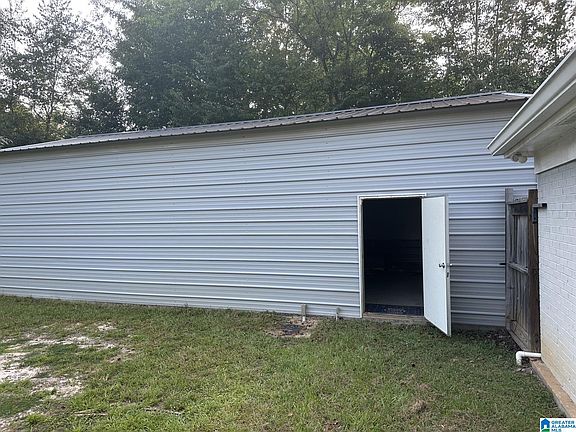 4th image of 43 Dana Ave