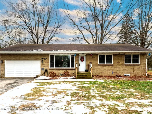 2209 Haslett Rd, East Lansing, MI 48823