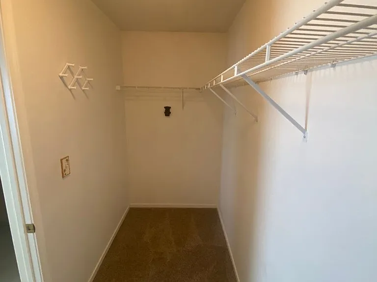 9438 Canyon Meadows Dr — Photo 12