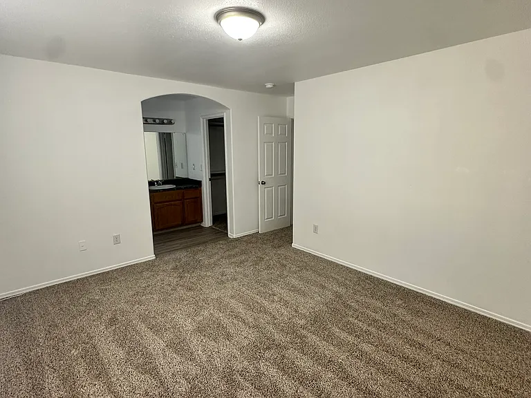 320 Timberline Dr — Photo 13