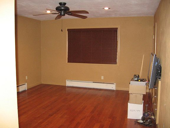 2nd image of 319 Fox Run Ln #2C