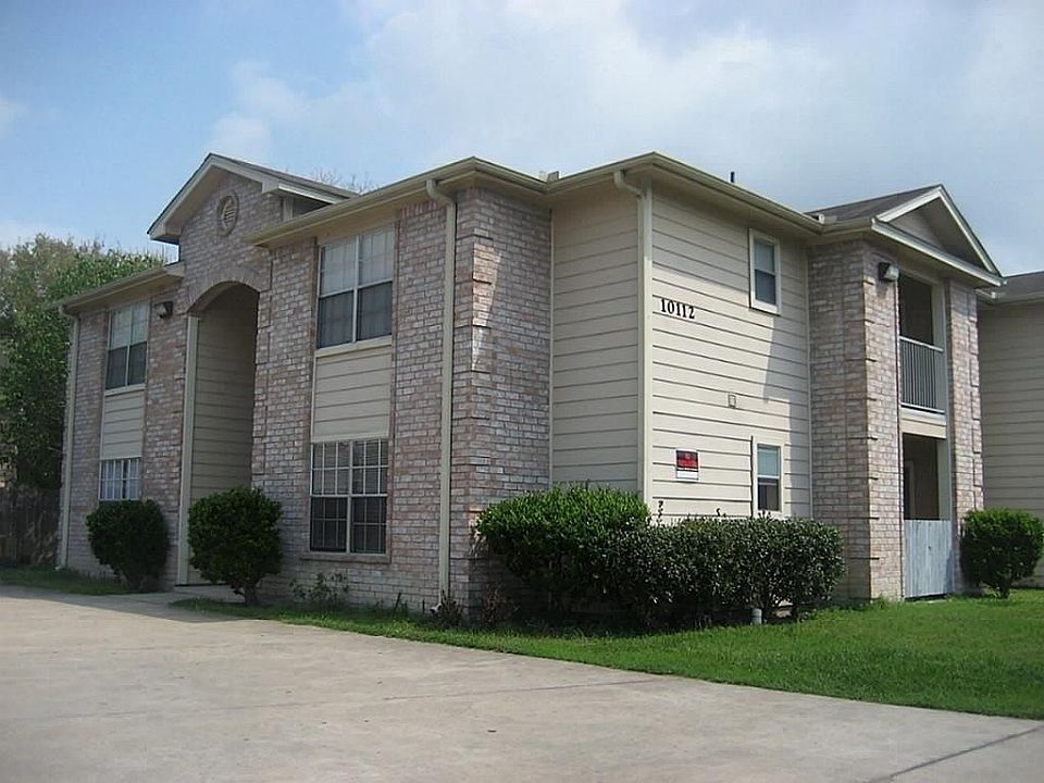 1st image of 10112 Emerald Glen Dr