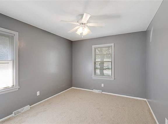 5th image of 11603 Sycamore Dr