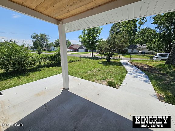 5th image of 2217 S Adele Ave