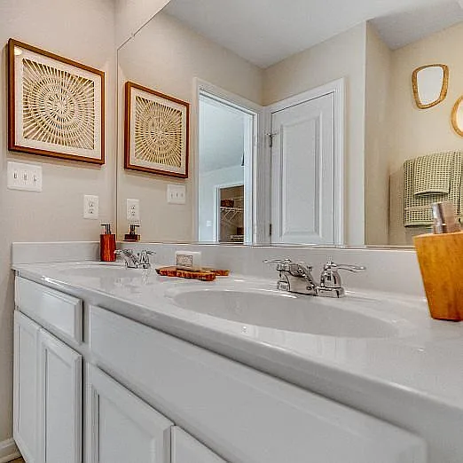 428 Seeback Dr — Photo 12