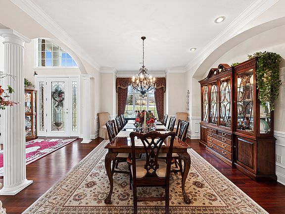 5th image of 3596 Seven Oaks Trl