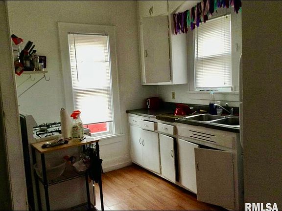 4th image of 504 W Mill St