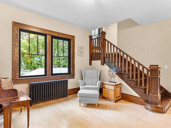 4th image of 4730 S 50th St