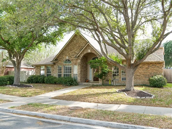 5131 High Bank Dr, Corpus Christi, TX 78413