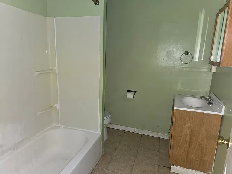 4210 Powelton Ave #1 — Photo 3