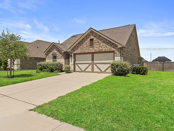 2nd image of 3818 W Vicksburg Estates Dr
