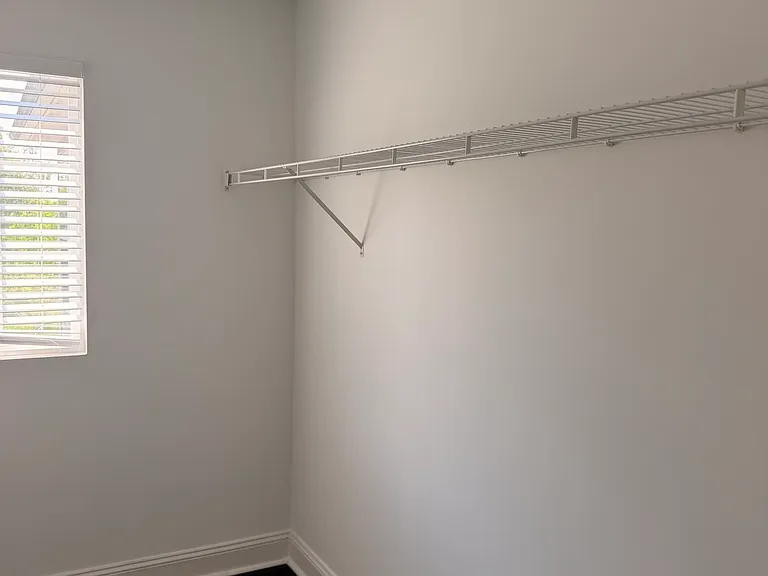 2620 Williamsburg Dr — Photo 11