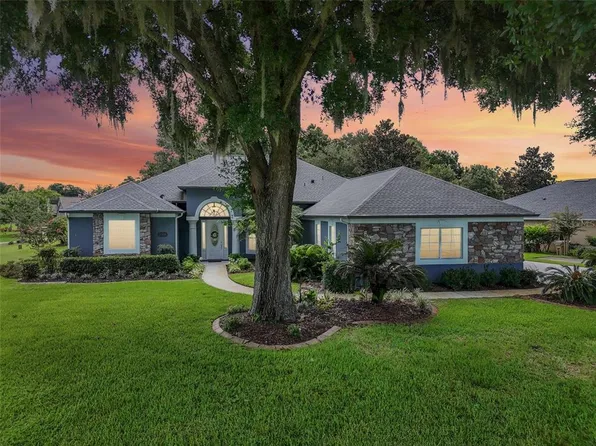 27426 Highlander Ct, Yalaha, FL 34797