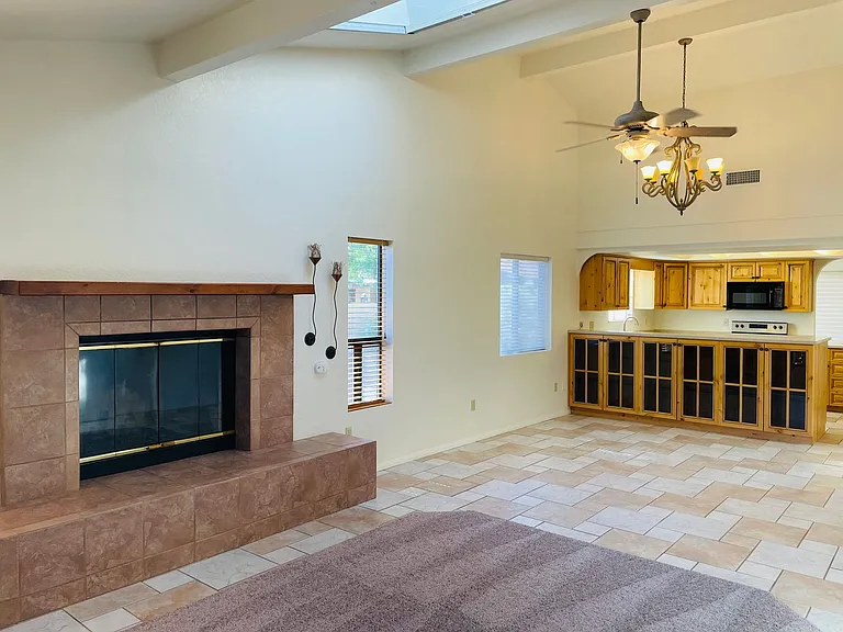 155 S Canyon Diablo Rd #25 — Photo 10