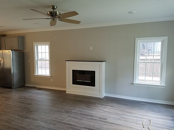 5th image of 7408 Wentworth Ave