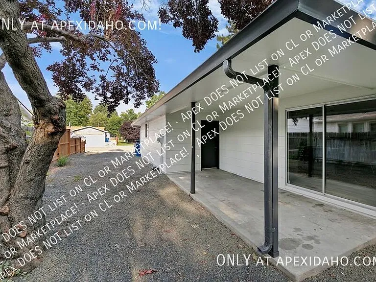 249 S Harlan Pl — Photo 28