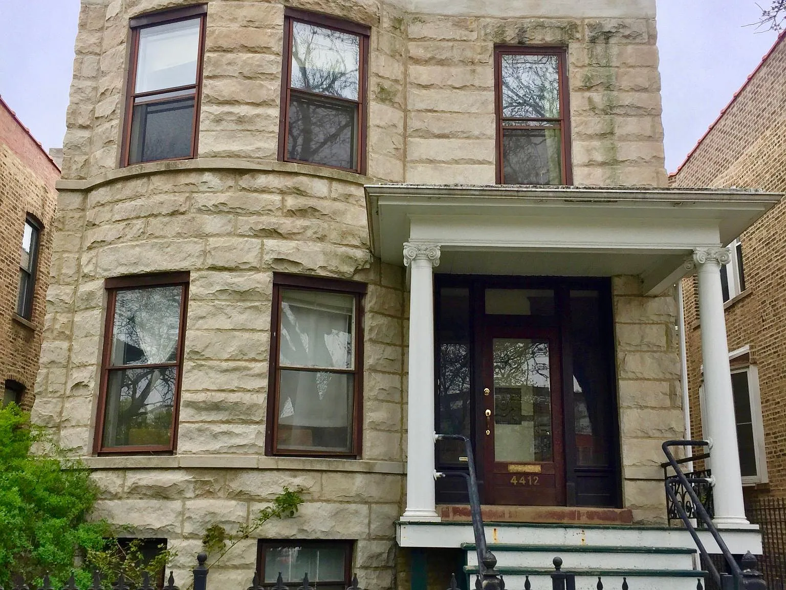 1 bed, 900 sqft, $1,800 — Photo 1