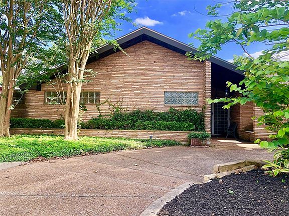 3rd image of 3619 S Braeswood Blvd