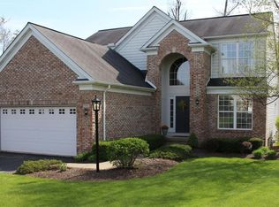 595 Mock Orange Cir, Chagrin Falls, OH 44023